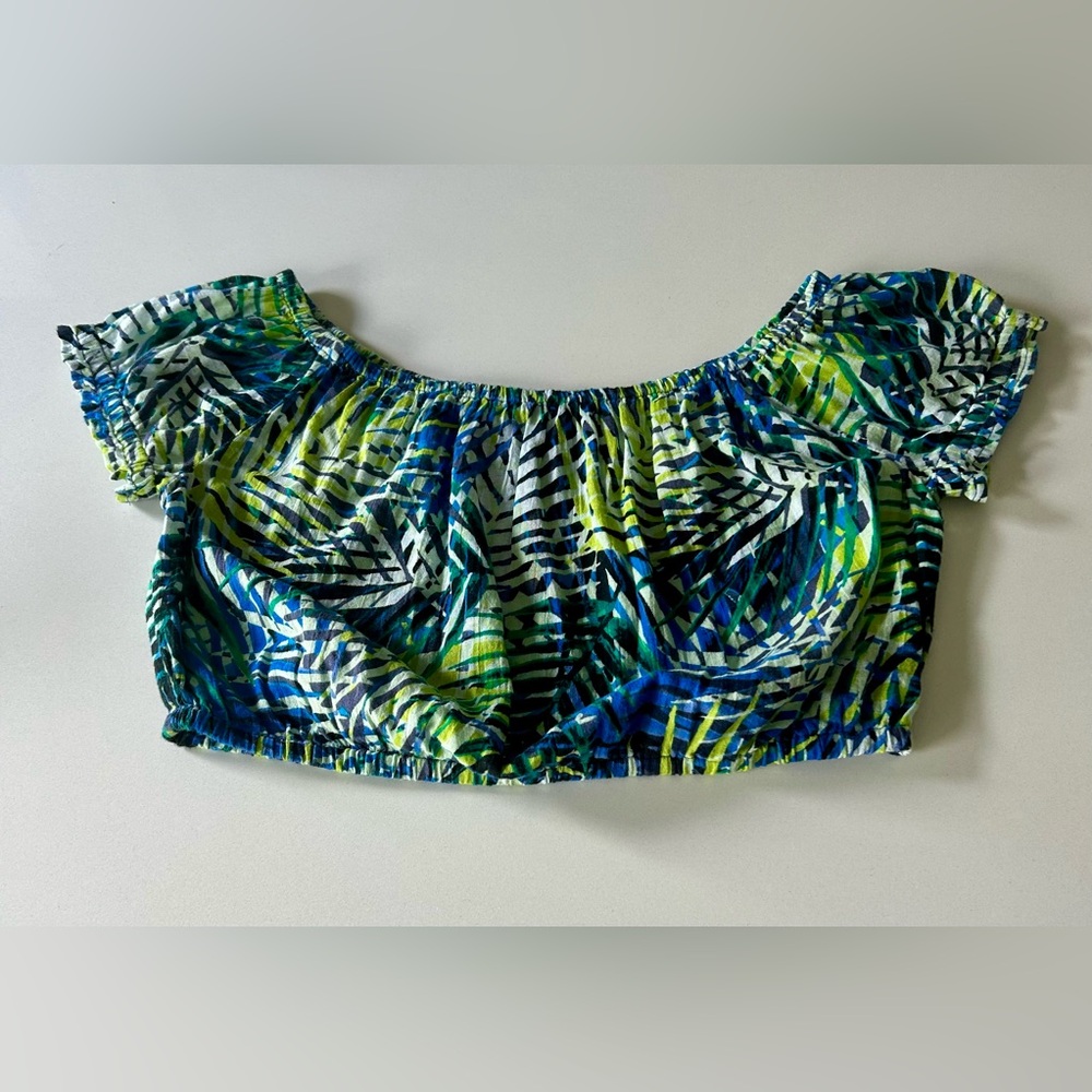 Aerie women’s Tropical Print Off-Shoulder crop top size medium